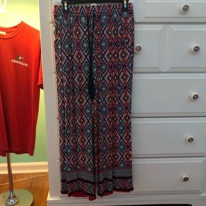 Cute tribal print flowy pants size small